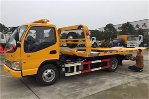 胶南哪里有拖车服务